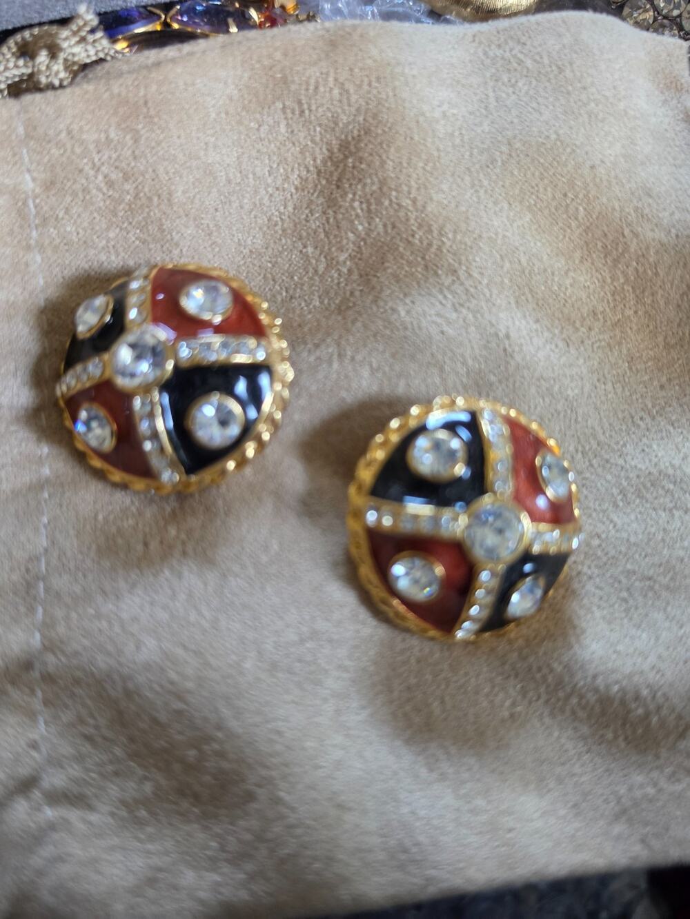 Vintage Rhinestone Clip on Earrings